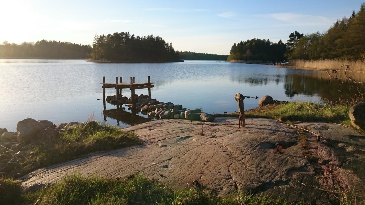 Готель Salno Gard Bylehamn Екстер'єр фото