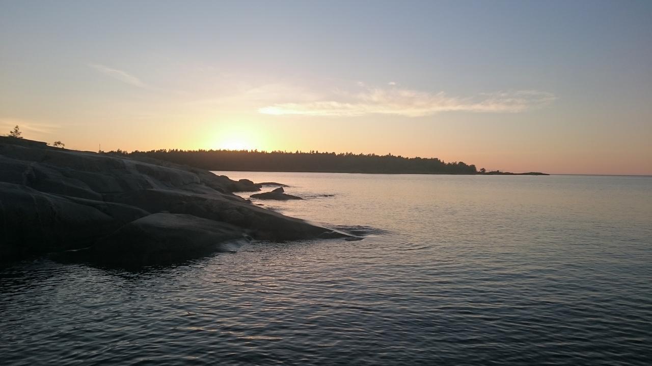 Готель Salno Gard Bylehamn Екстер'єр фото
